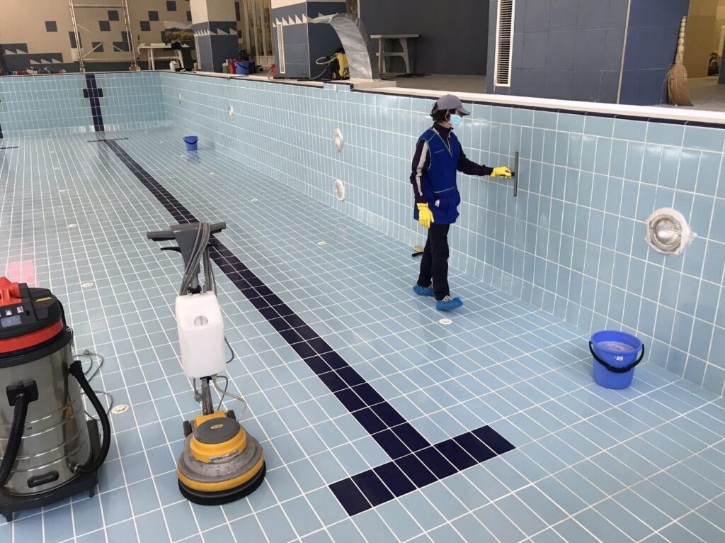 Swimming Pool Cleaning & Maintenance